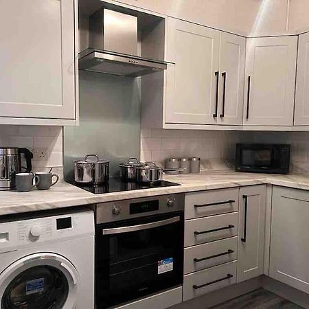 Anfield Home Sleeps 5 Close To Lfc Free Parking Liverpool Kültér fotó