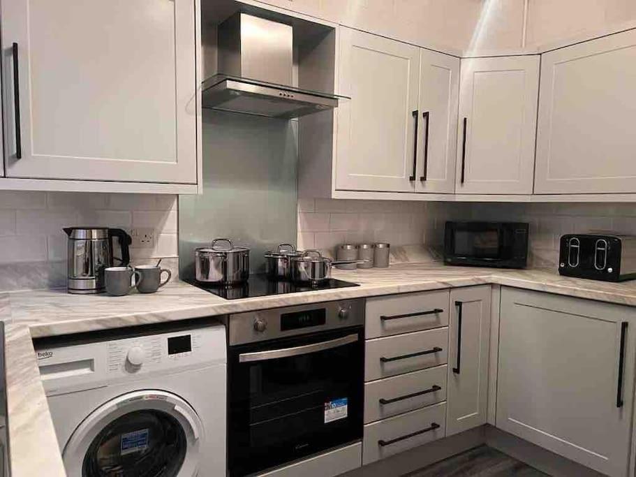 Anfield Home Sleeps 5 Close To Lfc Free Parking Liverpool Kültér fotó