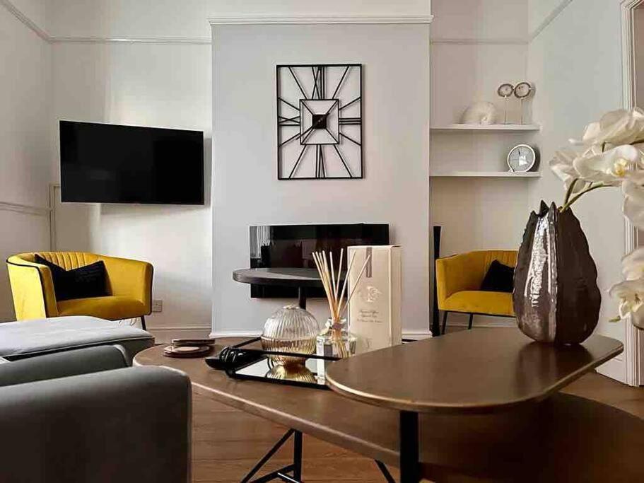 Anfield Home Sleeps 5 Close To Lfc Free Parking Liverpool Kültér fotó